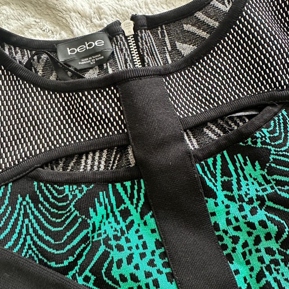 Cropped bebe top - Picture 2 of 3